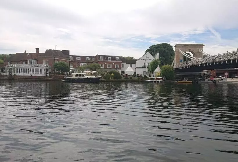 Charming 17th Century 2 Bed Cottage In Medmenham