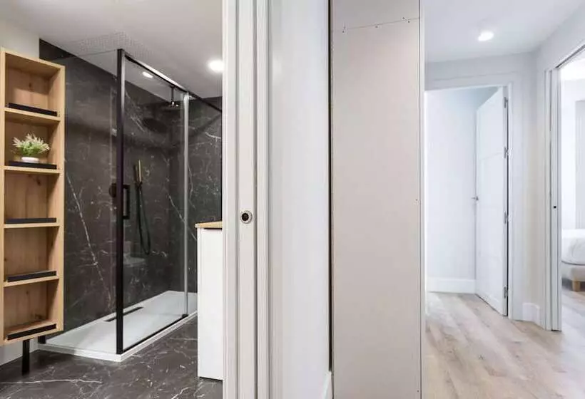 Eleven Apartments Real De La Carretería, By Homing U