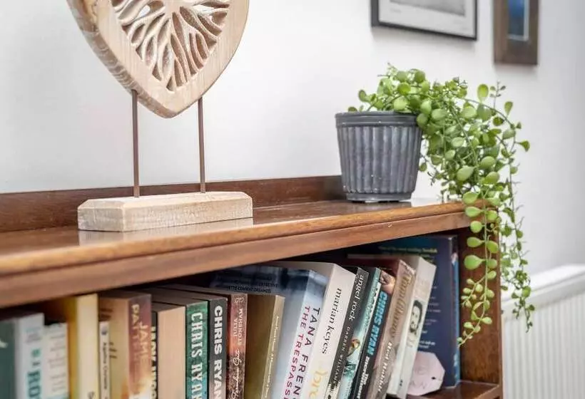 Heavenly Heather Cottage