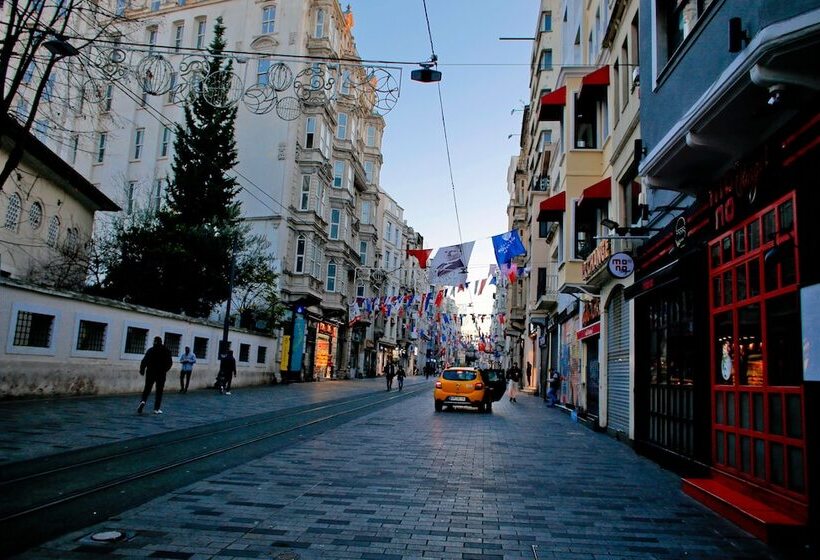 فندق Aleksandr Pera