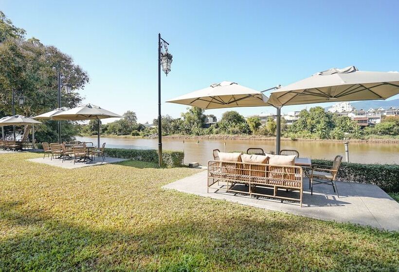 酒店 Buri Sriping Riverside Resort & Spa