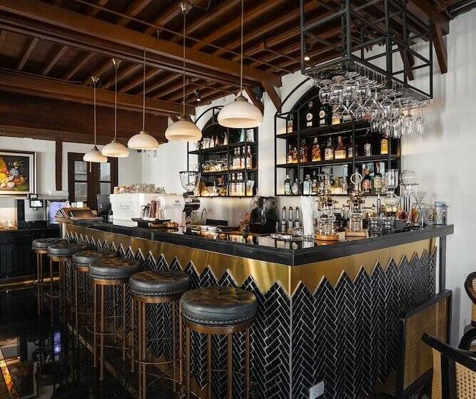 酒店 Buri Sriping Riverside Resort & Spa