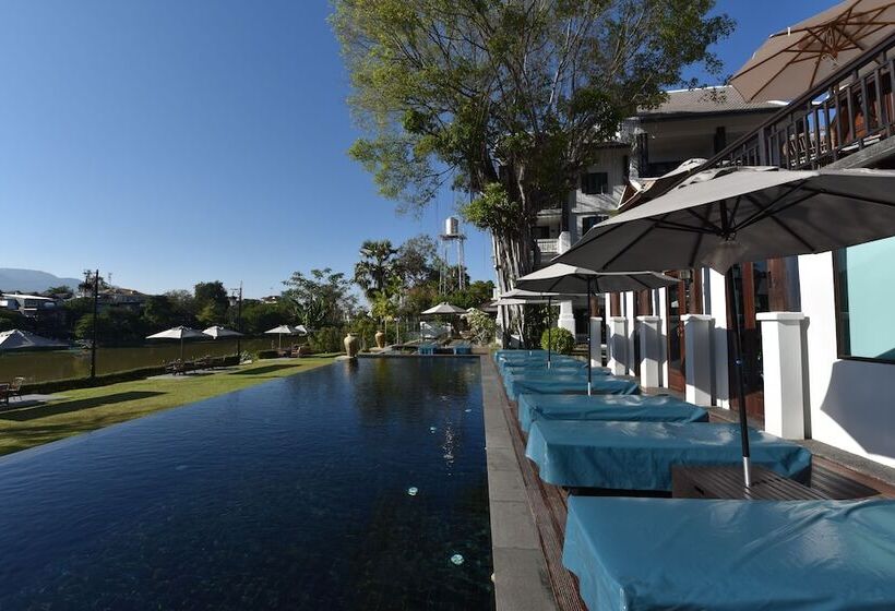 酒店 Buri Sriping Riverside Resort & Spa