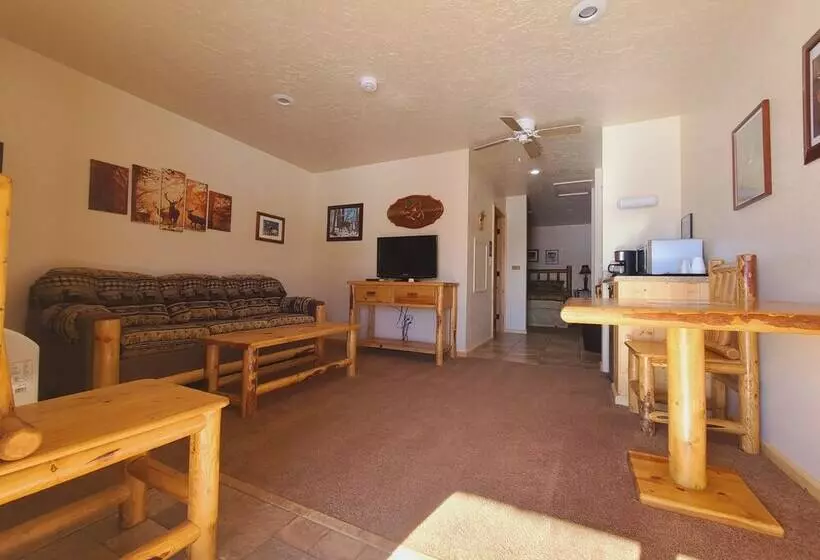 Hotelli Flaming Gorge Hideout