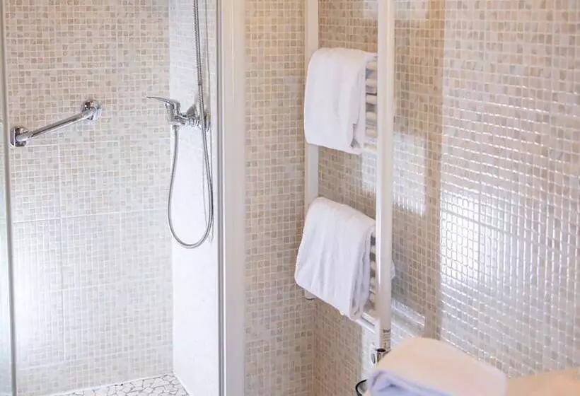 ホテル Hôtel Gallia