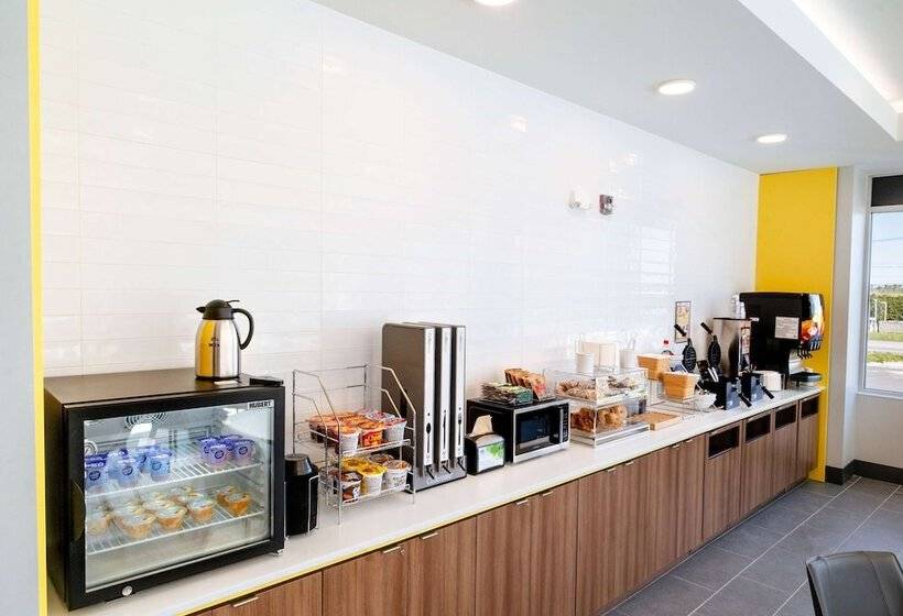 Microtel Inn & Suites By Wyndham Macedon