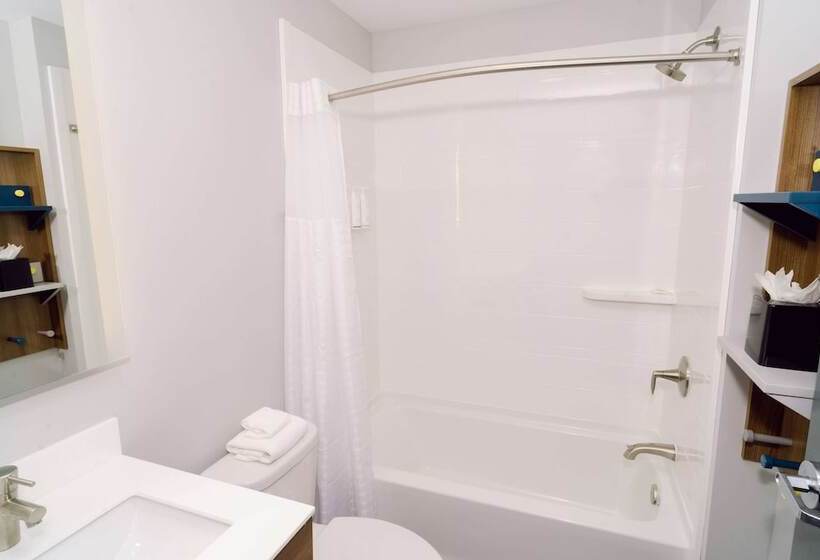 Microtel Inn & Suites By Wyndham Macedon