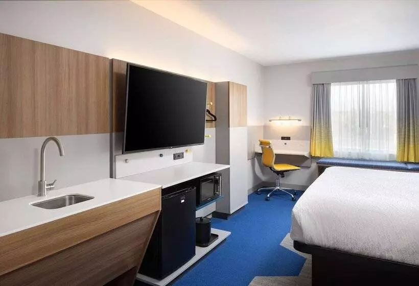 Microtel Inn & Suites By Wyndham Macedon