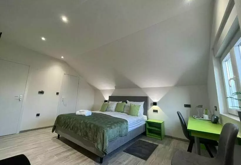 ペンション Rooms Jelak