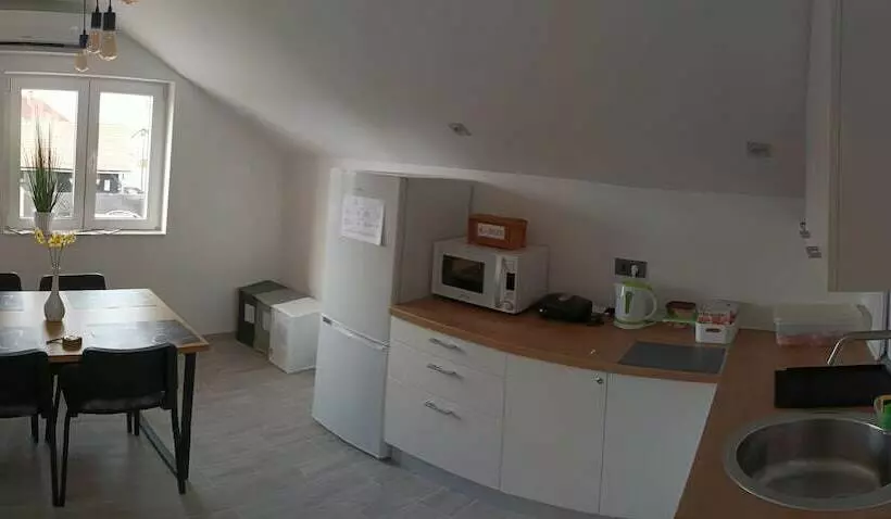 ペンション Rooms Jelak