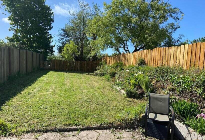 Резиденция 3 Bed House In The Centre Of West Cornwall