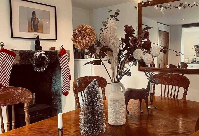 Резиденция 3 Bed House In The Centre Of West Cornwall