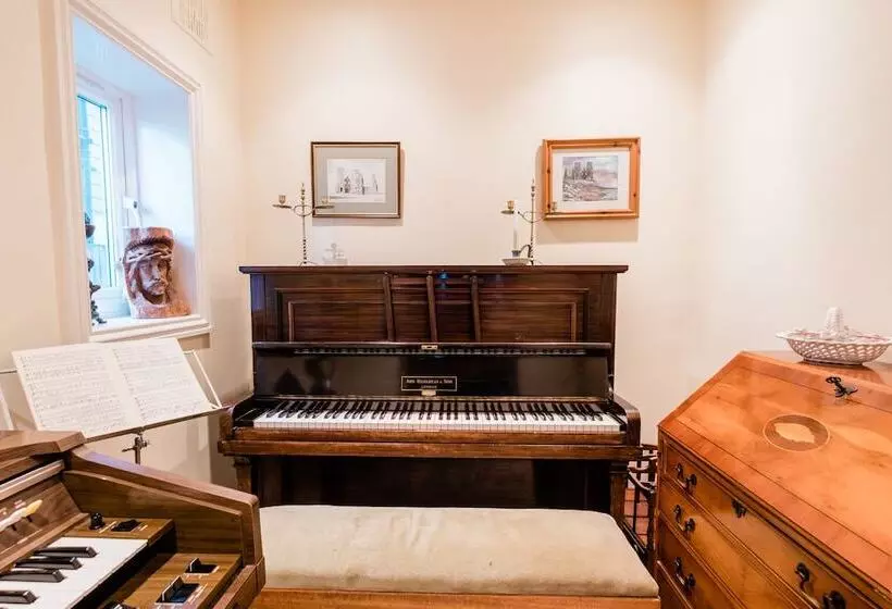 レジデンス Whitstable S Beachcombers, Sleeps 10, Dog Friendly