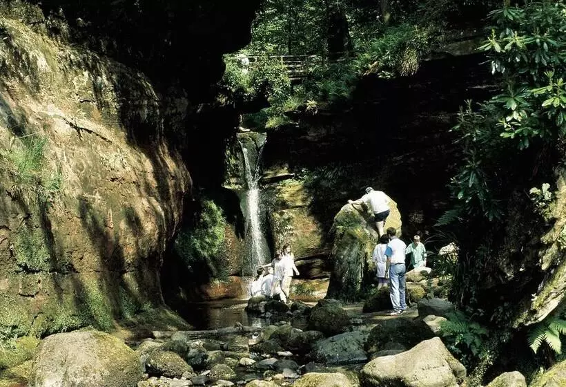 Stunning Premium Yurt In Kelburn Estate Near Largs