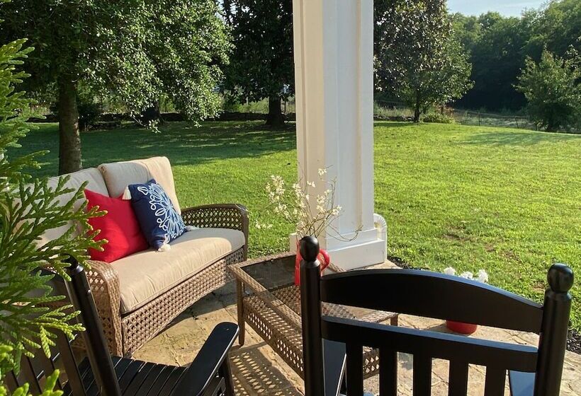 The Hopestead Bed & Breakfast