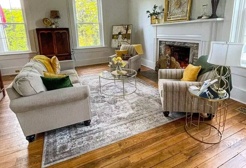 The Hopestead Bed & Breakfast