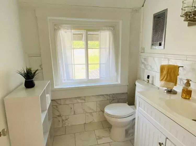 The Hopestead Bed & Breakfast