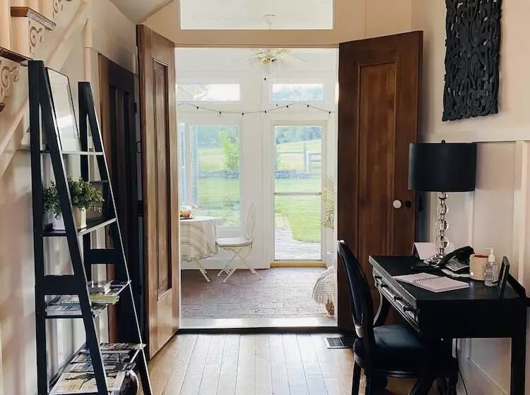 The Hopestead Bed & Breakfast