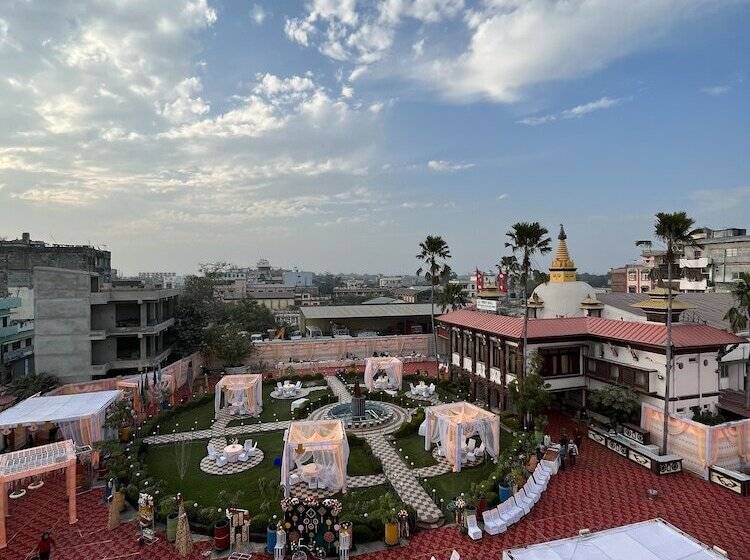 Townhallpartypalace & Hotel Peace Garden