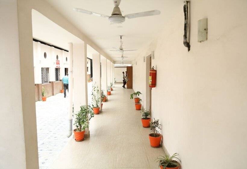 Townhallpartypalace & Hotel Peace Garden