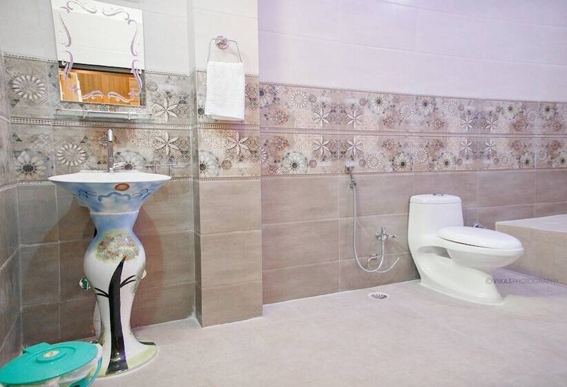 Townhallpartypalace & Hotel Peace Garden