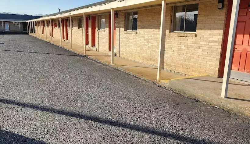 Traveler S Motel
