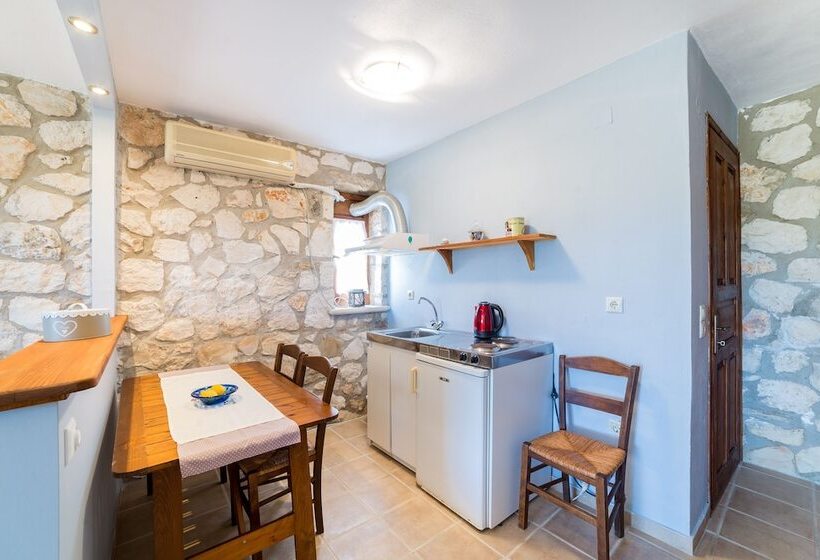 Abeloklima Country House