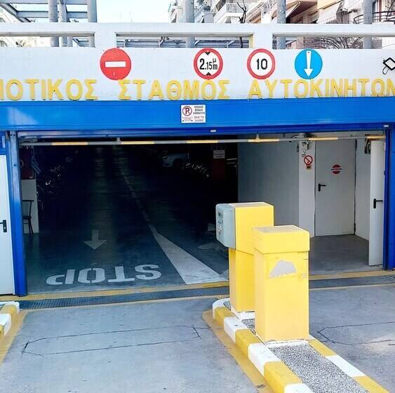 Bed and Breakfast Home Sweet Home 3bedrooms Premium Big House Thessaloniki 110m Playroom Free Indoor Parking