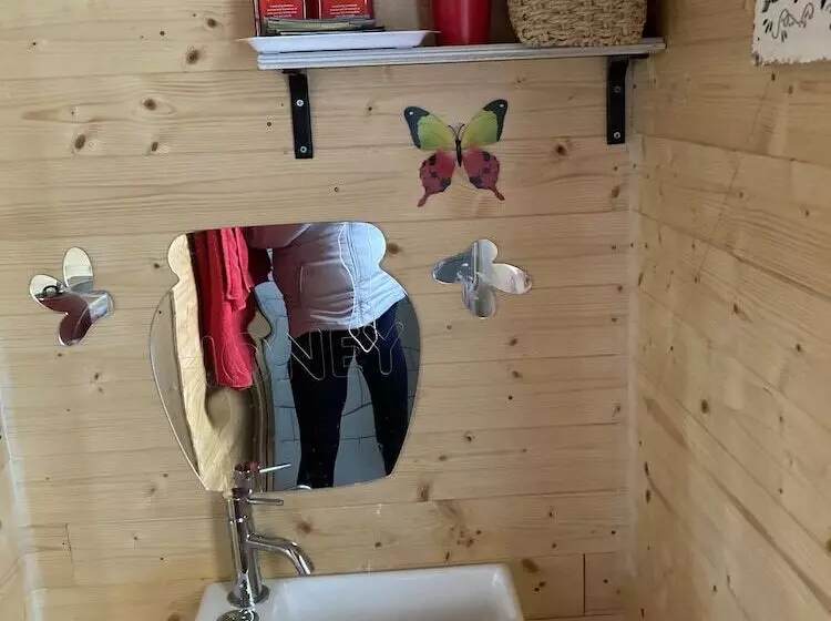 Captivating 1 Bed Cabin In Middlesbrough