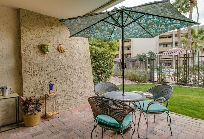 Charming 1 Bdrm Condo Steps To Old Town Scottsdale