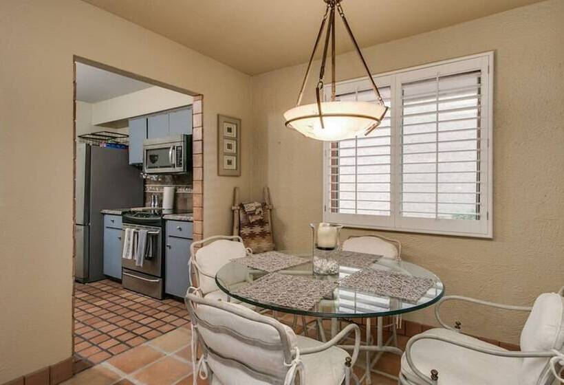 Charming 1 Bdrm Condo Steps To Old Town Scottsdale