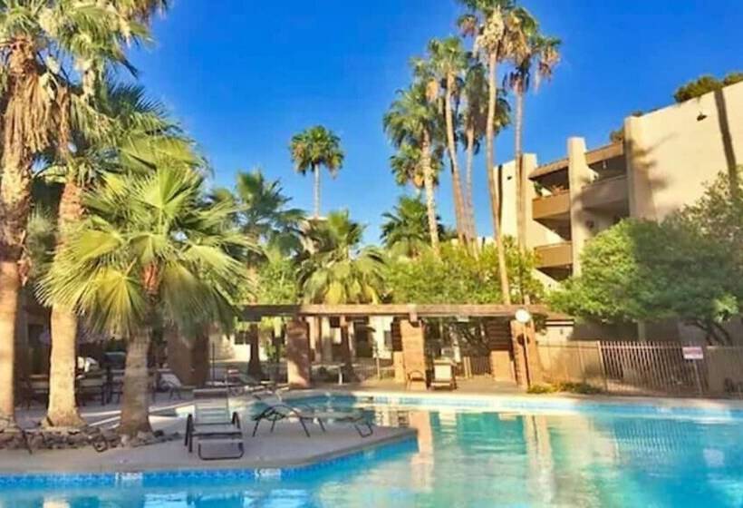 Charming 1 Bdrm Condo Steps To Old Town Scottsdale