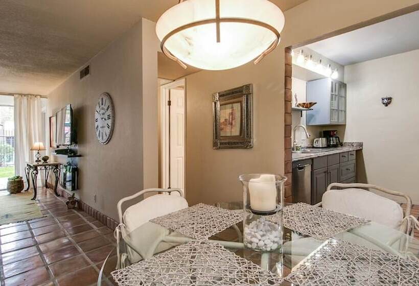 Charming 1 Bdrm Condo Steps To Old Town Scottsdale