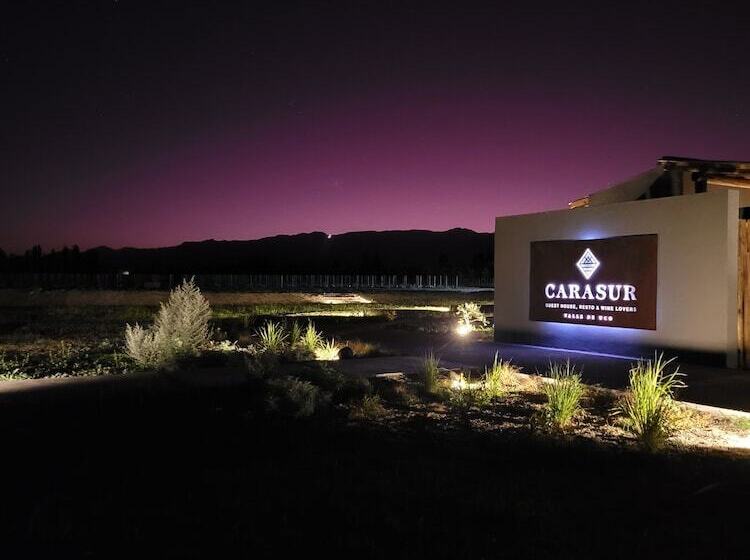 客栈  Carasur