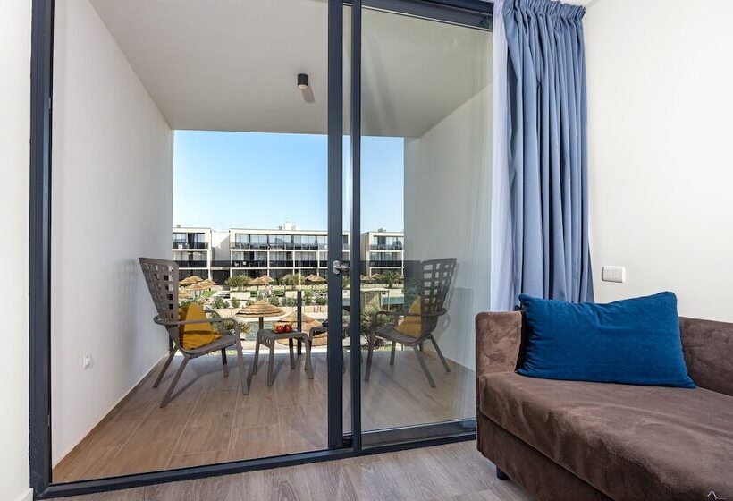 فندق فئة نجمة واحدة Resort Del Mar Emotion