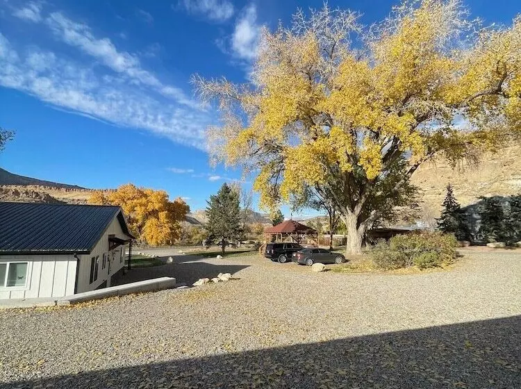 Hostelli The Homestead