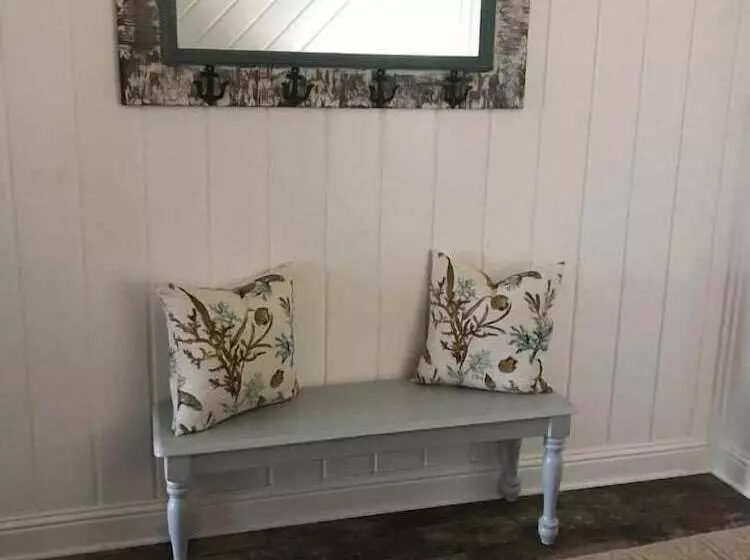 Hotelli Bandon Marina Inn