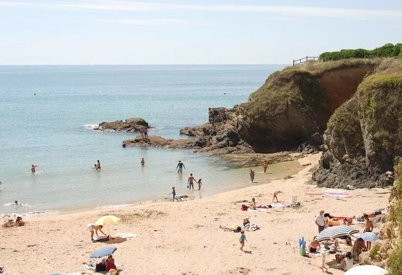 Hotelli Hôtel L Orée Des Plages