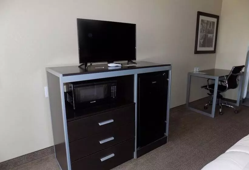 Hotelli Moulton Inn & Suites