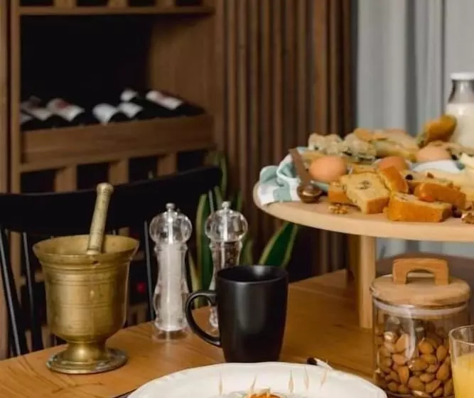 هتل Naiades The Residence Ioannina Castle