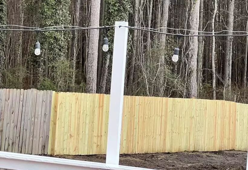 Majatalo Nice Family Home