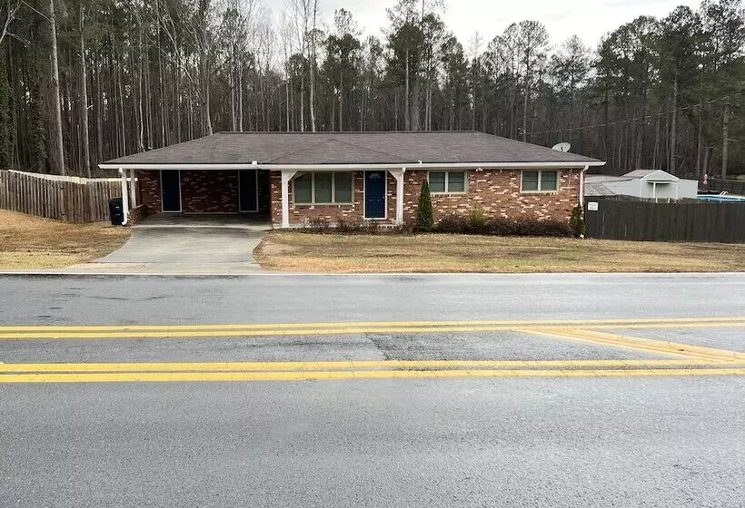 Majatalo Nice Family Home