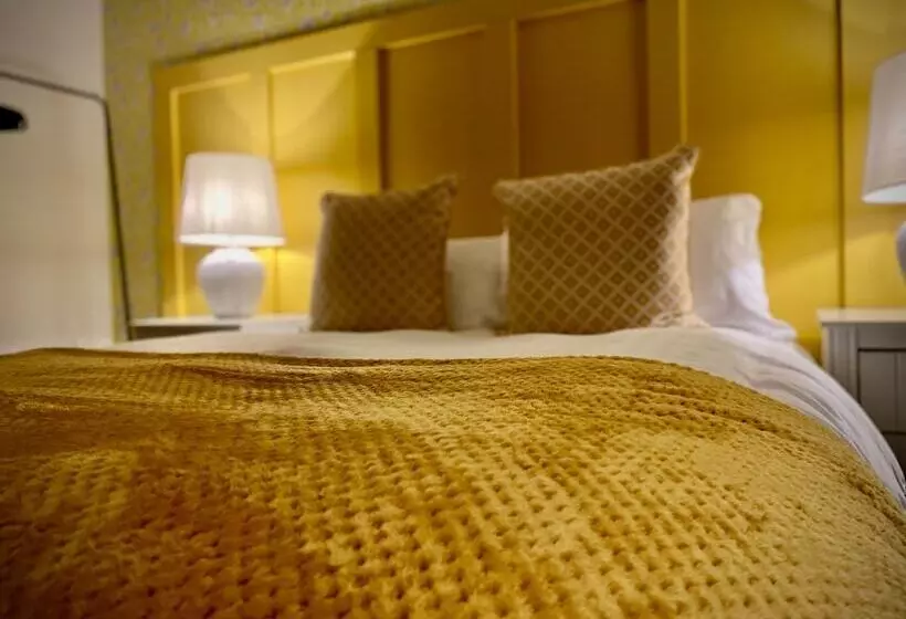 اقامتگاه Captivating 4 Bed Hot Tub House In Blackpool