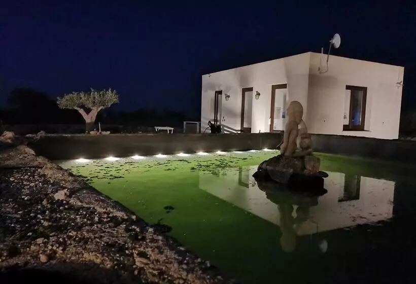 اقامتگاه Casa Vacanze Senia Del Rais