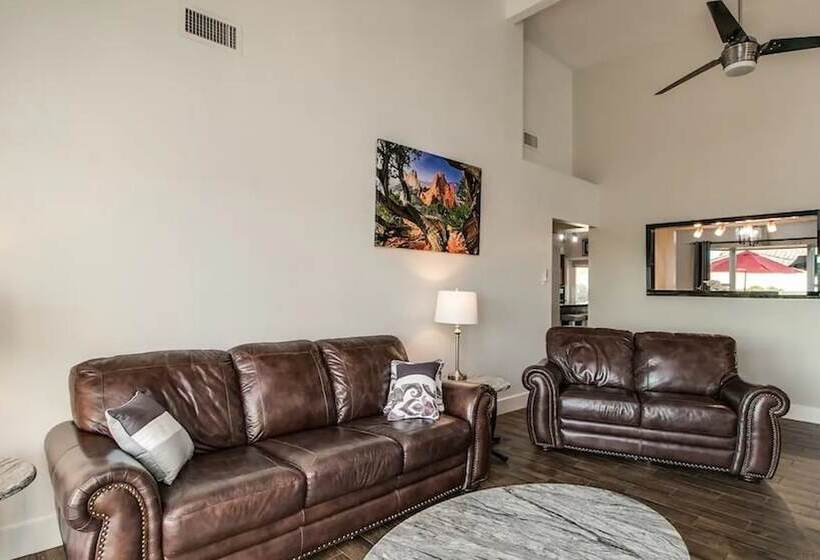 Spectacular Hilltop Home W/resort Like Backyard!