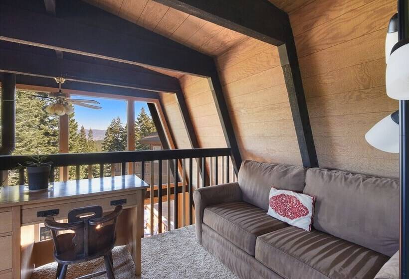 Cozy Mountain View A Frame