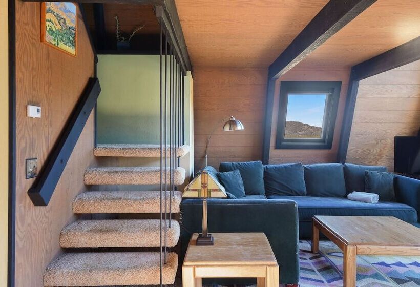 Cozy Mountain View A Frame