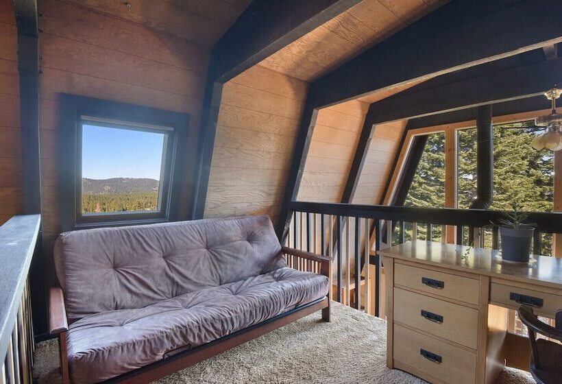 Cozy Mountain View A Frame