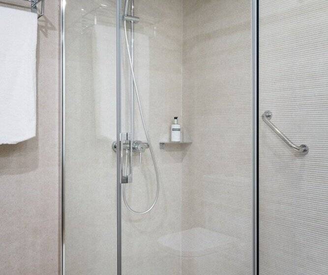 هتل Atlumbreras16