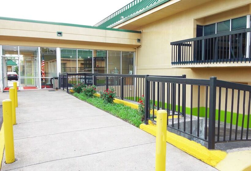 Отель M Morgantown Wvu Area